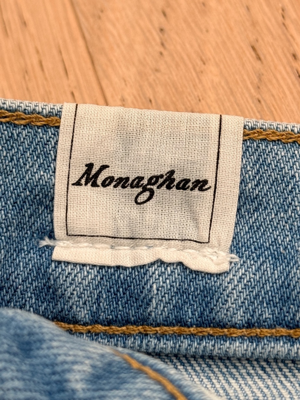 Frank & Eileen Monaghan Jeans in Light Blue Wash - Picture 4 of 8